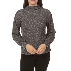 53. Beach Lunch Lounge Animal print Long Sleeve